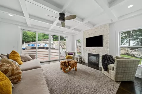 182 Bailey St, Canton, MA 02021 photo 11
