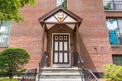 1239 Lawrence St #303, Lowell, MA 01852