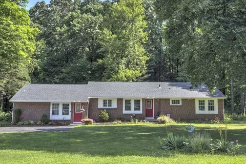428 Bridge Rd, Florence, MA 01062