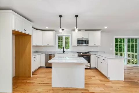 4 Bartlett Rd, Methuen, MA 01844 photo 4