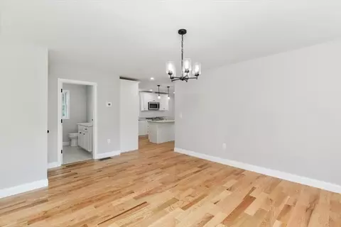 4 Bartlett Rd, Methuen, MA 01844 photo 14