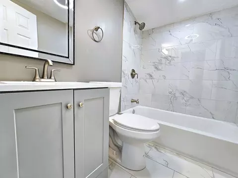 14 Spring St, Framingham, MA 01702 photo 5
