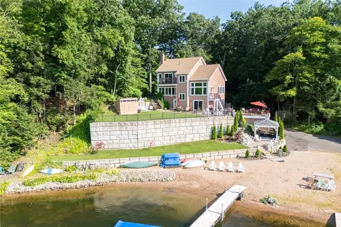 530 Griffin Rd, Suffield, CT 06093
