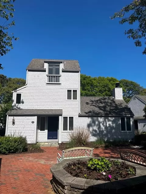 100 Mid Iron Way #7005, Mashpee, MA 02649