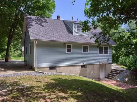 29 Dawson Rd # B, Worcester, MA 01602 photo 2
