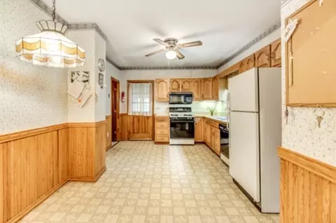 31 Sea St, Everett, MA 02149 photo 5
