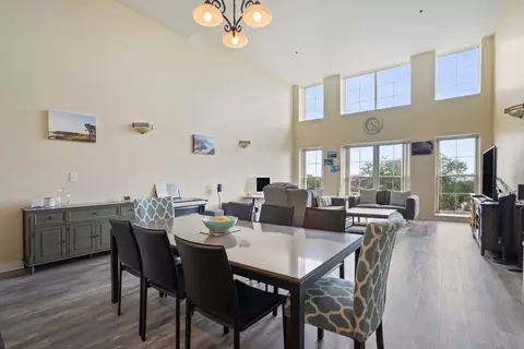 30 Monument Sq #303, Boston, MA 02129