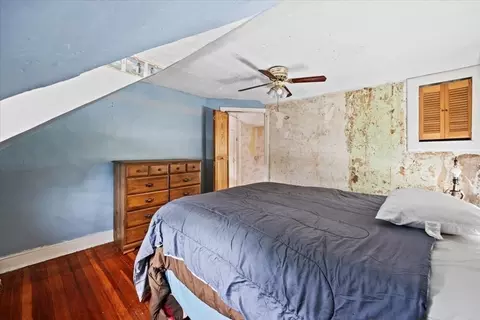 Bedroom - 346 Elsbree St, Fall River, MA 02720 photo 4 of 4