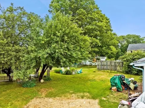 Exterior - 346 Elsbree St, Fall River, MA 02720 photo 4 of 6