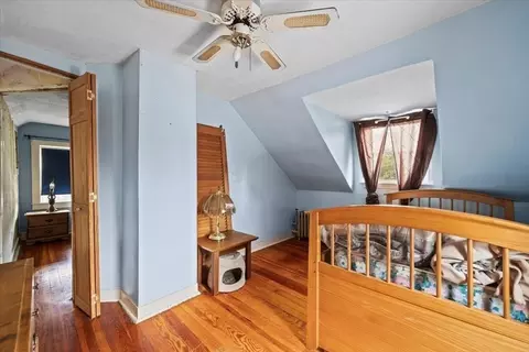 Bedroom - 346 Elsbree St, Fall River, MA 02720 photo 2 of 4