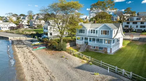 Exterior - 60 Howe St, Hingham, MA 02043 photo 2 of 7