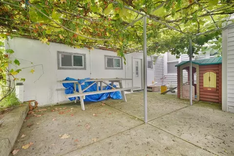 377 Hartwell St, Fall River, MA 02721 photo 2