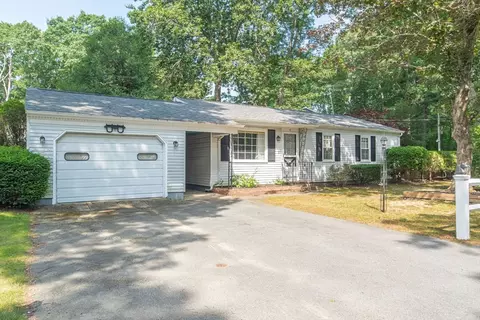 19 Morton Ave, New Bedford, MA 02745
