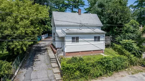 66 Lyman St, Worcester, MA 01603