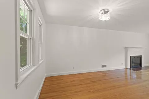 9 Leonard Rd, Sharon, MA 02067 photo 10