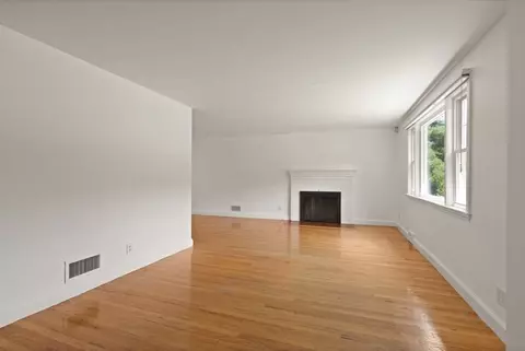 9 Leonard Rd, Sharon, MA 02067 photo 5