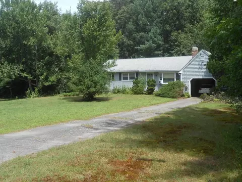 3 Pace Rd, Tyngsborough, MA 01879