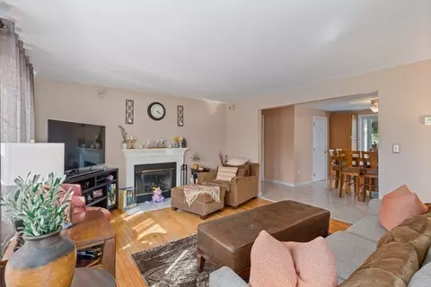 28 Blacksmith Way, Saugus, MA 01906 photo 6