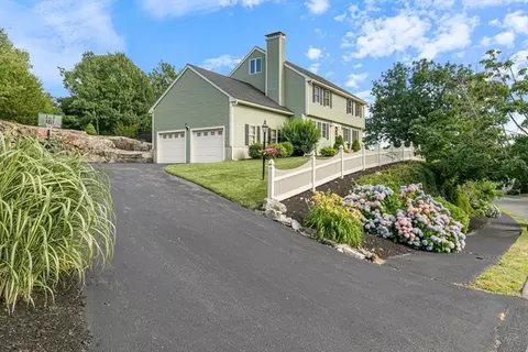 28 Blacksmith Way, Saugus, MA 01906 photo 3