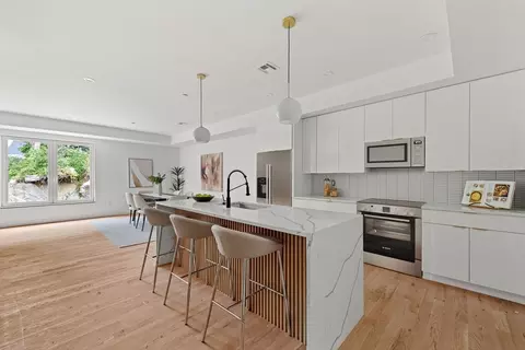 122 Washington St #18, Weymouth, MA 02188