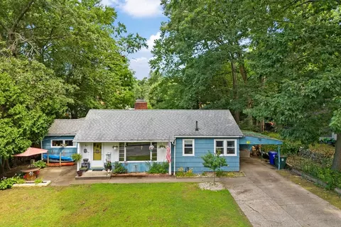 106 Esty Ave, Manchester, NH 03104