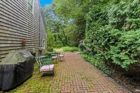 39 Downing St, Hingham, MA 02043 photo 27