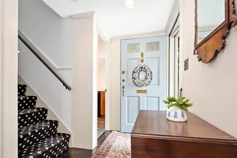 39 Downing St, Hingham, MA 02043 photo 3