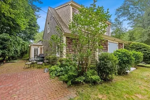 39 Downing St, Hingham, MA 02043 photo 26