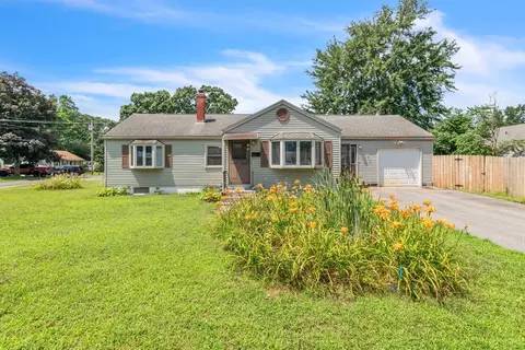 73 Boulay Cir, Chicopee, MA 01020