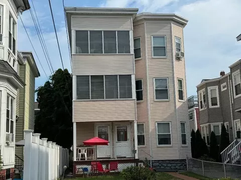 350 12 Washington St, Haverhill, MA 01832