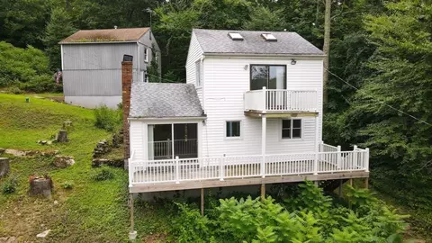 20 Knollwood Dr, Holland, MA 01521