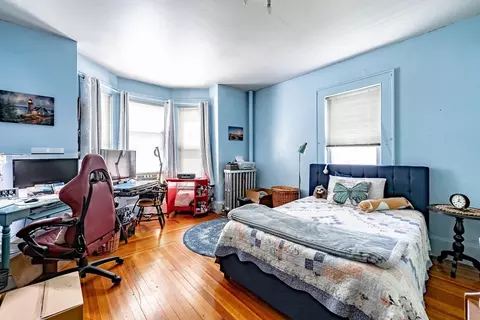 64 Marion St, Chicopee, MA 01013 photo 12