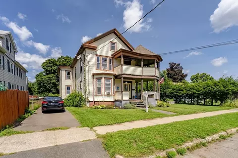 64 Marion St, Chicopee, MA 01013 photo 2