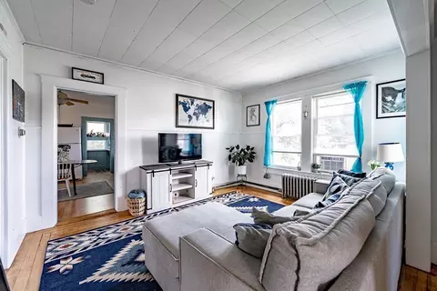 64 Marion St, Chicopee, MA 01013 photo 14