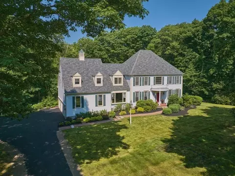 5 S Barn Rd, Hopkinton, MA 01748