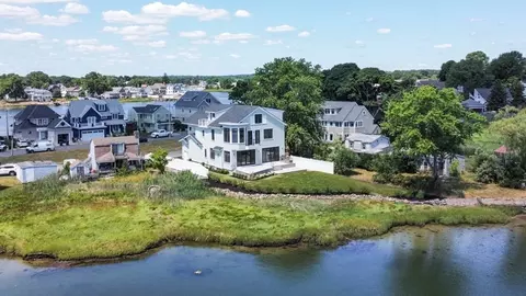 10 Tibbetts Ave, Danvers, MA 01923 photo 2