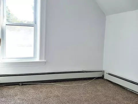 175 Warwick St, Lowell, MA 01851 photo 9