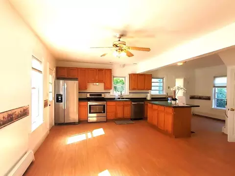 175 Warwick St, Lowell, MA 01851 photo 4