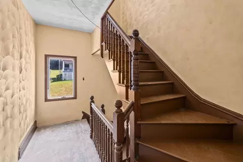 612 June St, Fall River, MA 02720 photo 36