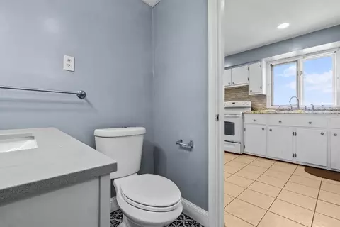 612 June St, Fall River, MA 02720 photo 33