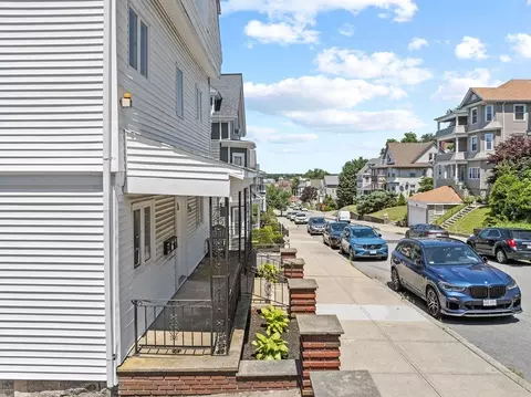 612 June St, Fall River, MA 02720 photo 3
