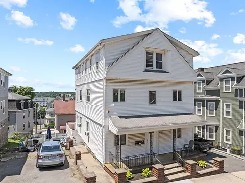 612 June St, Fall River, MA 02720 photo 2