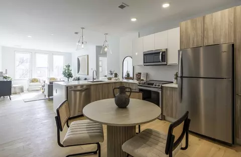 71 Bow #204, Somerville, MA 02143