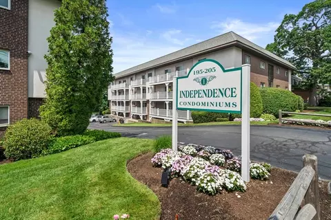 195 Independence Ave #122, Quincy, MA 02169