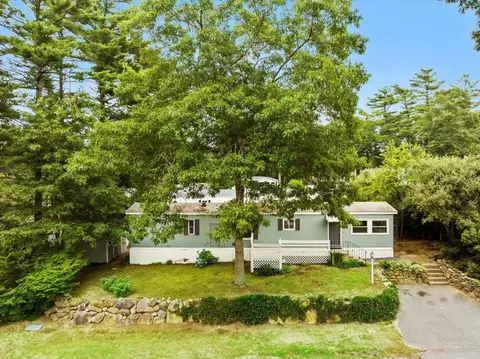 40 Michael St, Wareham, MA 02576 photo 4