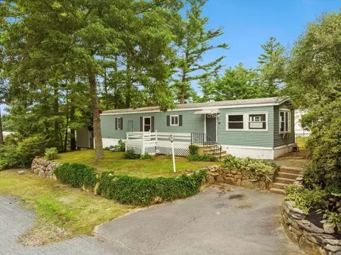 40 Michael St, Wareham, MA 02576 photo 2