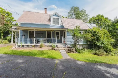 44 William St, Buckland, MA 01338