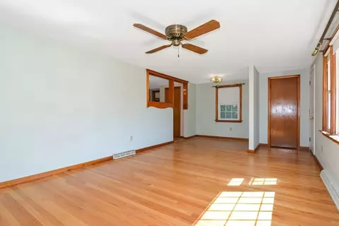 Living - 9 Normandy Ave, Webster, MA 01570 photo 3 of 3