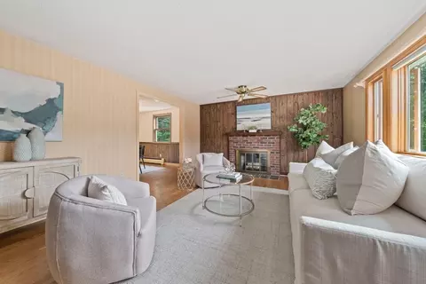 19 Ledgewood Dr, Canton, MA 02021 photo 3