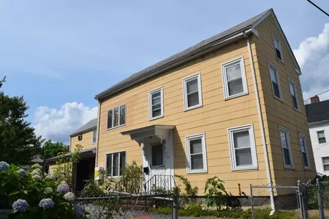 51 Holten St, Peabody, MA 01960